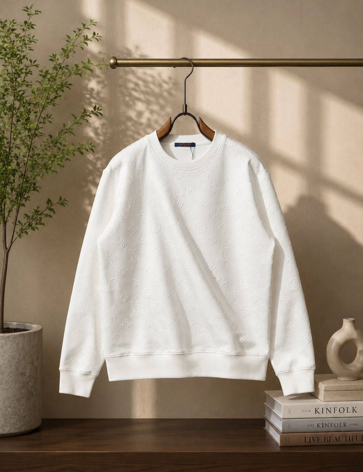 *NEW LOUIS VUITTON*

*♕ 𝐒𝐔𝐏𝐄𝐑 𝐌𝐀𝐒𝐓𝐄𝐑 ♕*

SIZE: S,M,L,XL,XXL
390 dhs🇦🇪🇦🇪

Zain227
♥️♥️♥️