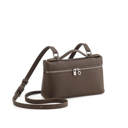 LORO PIANA

Best quality 
with box

85 dhs🇦🇪🇦🇪

size 19CM

Zain290
♥️♥️♥️