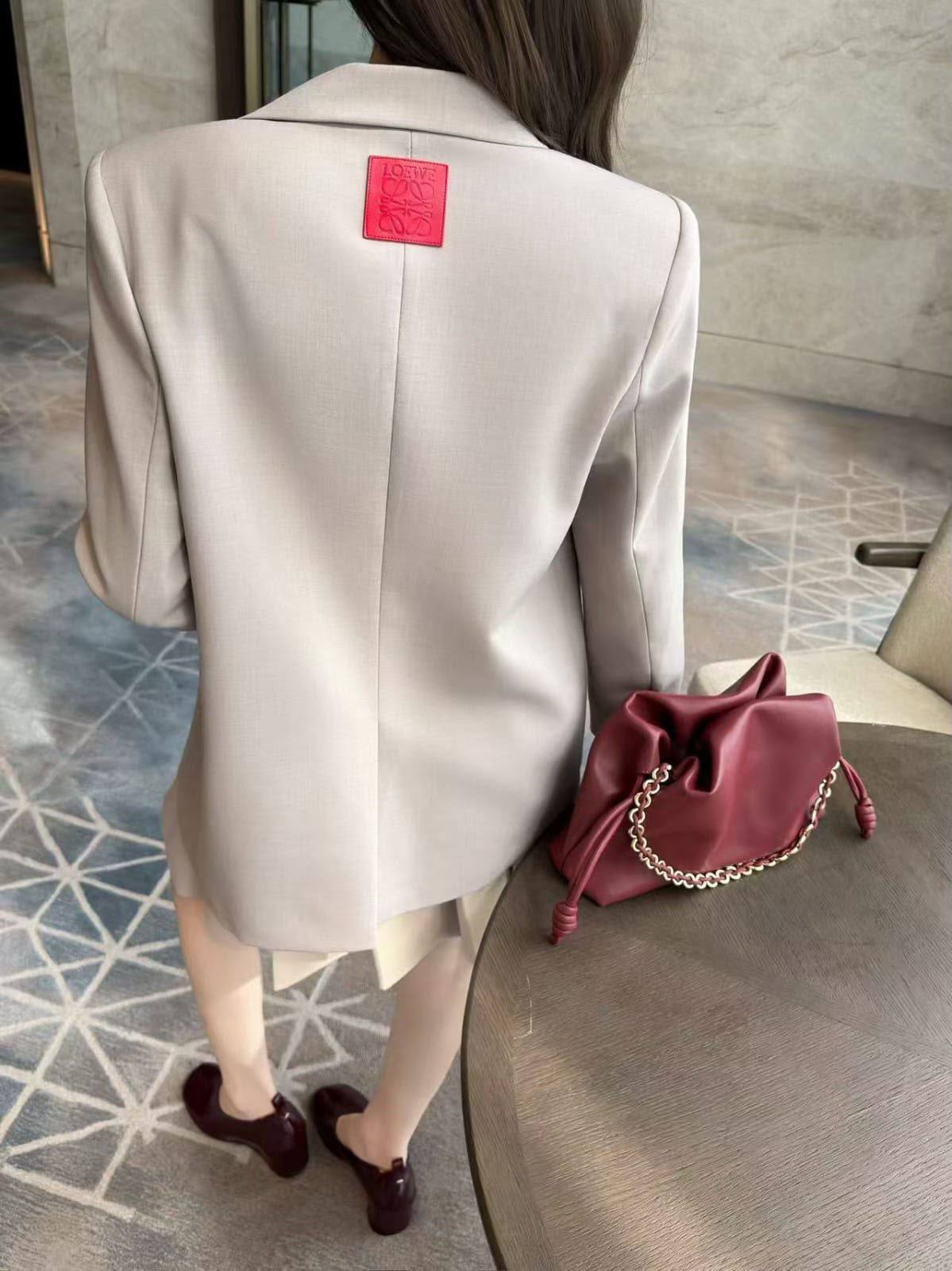*New collections*                                                
LOEWE

Super Master quality

Sizes: S M L

500 dhs🇦🇪🇦🇪

Zain308
♥️♥️♥️