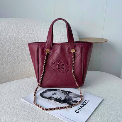 Chanel 
Master❣️❣️
#30cm =340 dhs🇦🇪🇦🇪
#21cm=320 dhs🇦🇪🇦🇪

Zain228
♥️♥️♥️