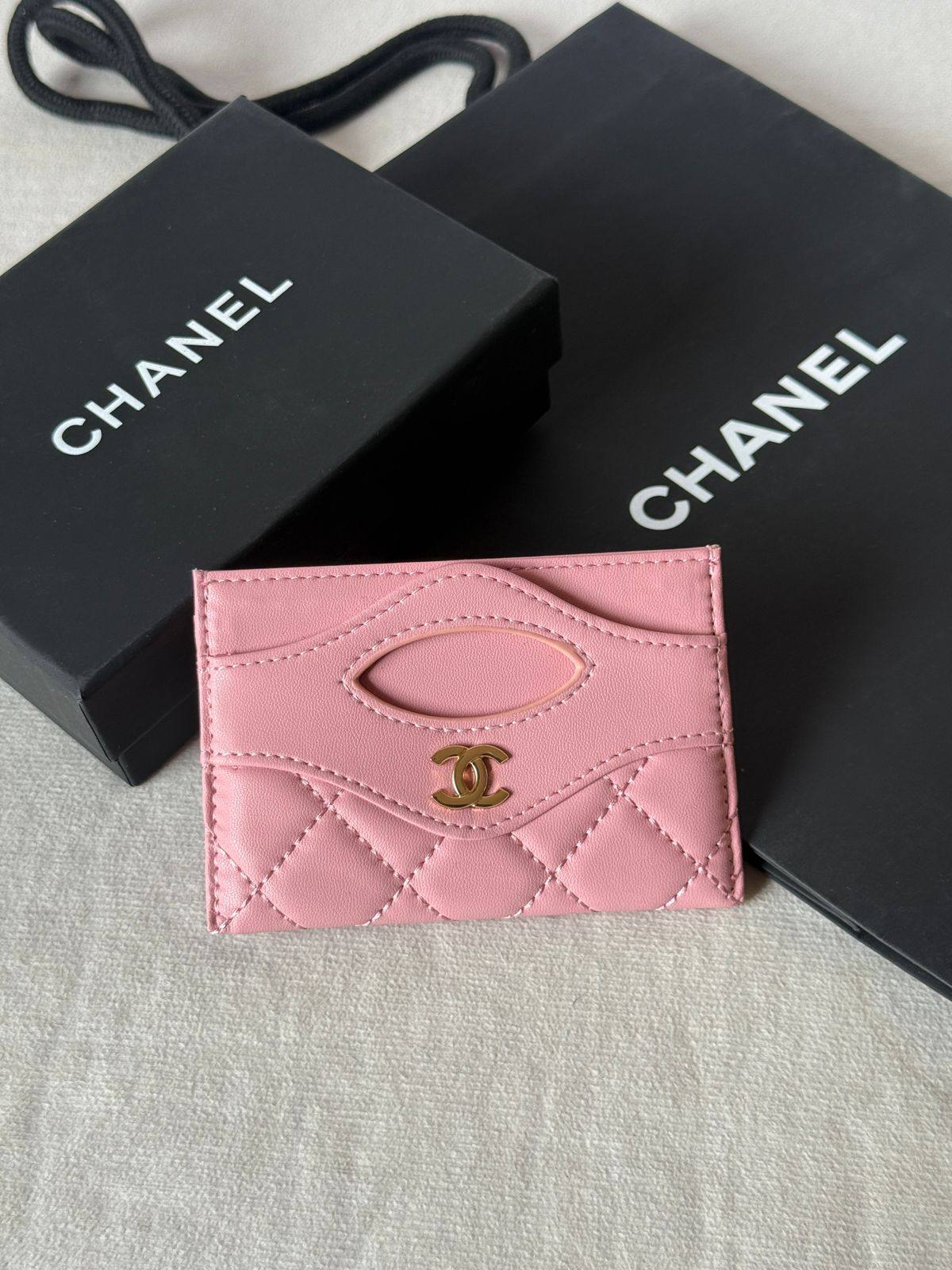 Chanel

Super master

190 dhs🇦🇪🇦🇪

Zain275
♥️♥️♥️