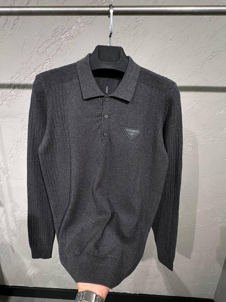 NEW PRADA

𝐒𝐔𝐏𝐄𝐑 𝐌𝐀𝐒𝐓𝐄𝐑 

SIZE: M,L,XL,XXL,XXXL 
350 dhs🇦🇪🇦🇪

Zain227
♥️♥️♥️