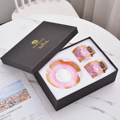 Branded mugs set

130 dhs 
set 4 pc 

with box🎁🎁🎁

Zain205
♥️♥️♥️