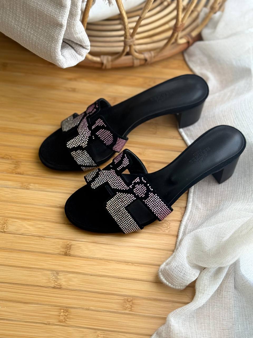Hermes 
AAA+ Quality
𝗦𝗶𝘇𝗲 𝟯𝟲 𝘁𝗼𝗼 𝟰𝟭
450 dhs✅

Zain303
♥️♥️♥️