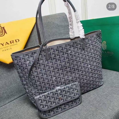 Goyard
46  cm
70 dhs🇦🇪

Zain17
♥️♥️♥️