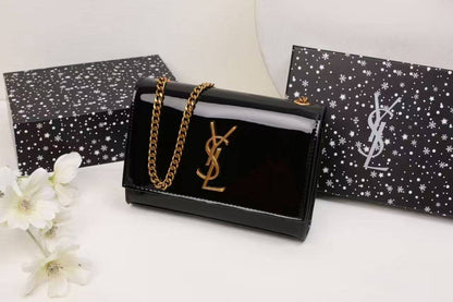 YSL

90 dhs✅

with box
🎁🎁🎁

Zain50
♥️♥️♥️