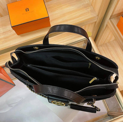 CHANEL 
COPY ONE 
170 DHS💓

Zain17
♥️♥️♥️