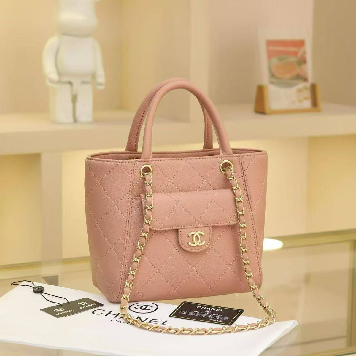 Chanel

100 dhs🇦🇪🇦🇪

Size25cm

Zain219
♥️♥️♥️