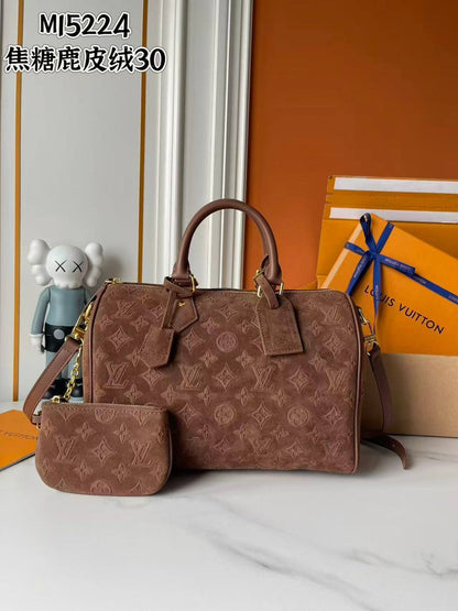 LV  COPY 1

SIZE 30CM   
285 dhs🇦🇪🇦🇪

Zain244
♥️♥️♥️