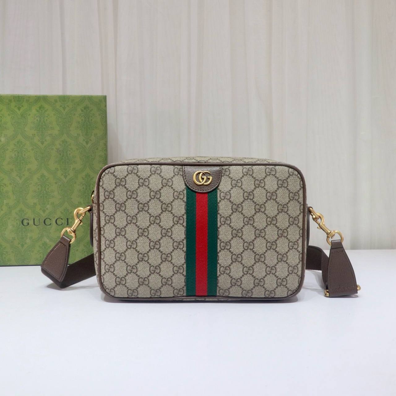 Gucci Master
New arrival Gucci 💕💕

24cm 💕
200 dhs🪙💕

28.5cm 
220 dhs🪙💕

Zain228
♥️♥️♥️