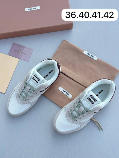 Miu Miu
170 dhs🌺

Size 36-42

Zain55
♥️♥️♥️