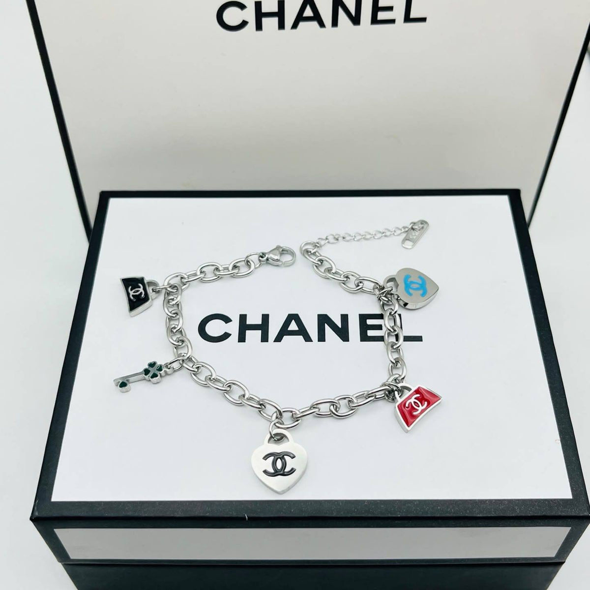 New arrival Chanel stainless steel bracelet 
40 dhs✅✅
50 dhs✅✅ with normal box

Zain243
♥️♥️♥️