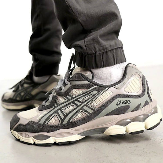 ASICS NYC ‘Black green’💚
Size 36-45 AVAILABLE 🤩
230 dhs🪙🖤

Zain242
♥️♥️♥️