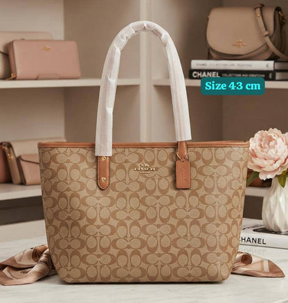 Coach
Good quality 
with box 
100 dhs🇦🇪🇦🇪

Zain186
♥️♥️♥️