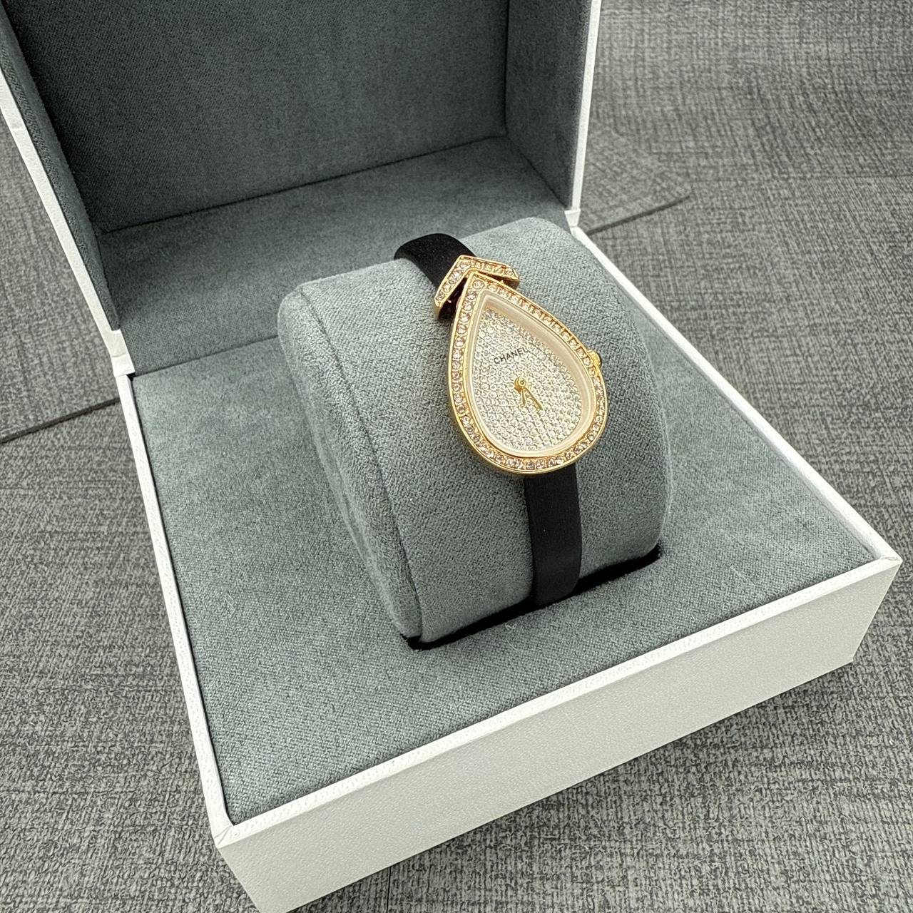 Chanel
55 dhs✅

Zain45
♥️♥️♥️