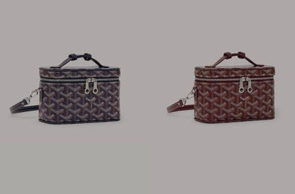 Goyard Muse Mini Vanity
good quality
18*11*9 cm 

with box
🎁🎁🎁
115 dhs💓

Zain95
♥️♥️♥️