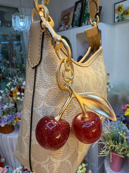 CHERRY 
25 dhs🪙💕

Zain44
♥️♥️♥️