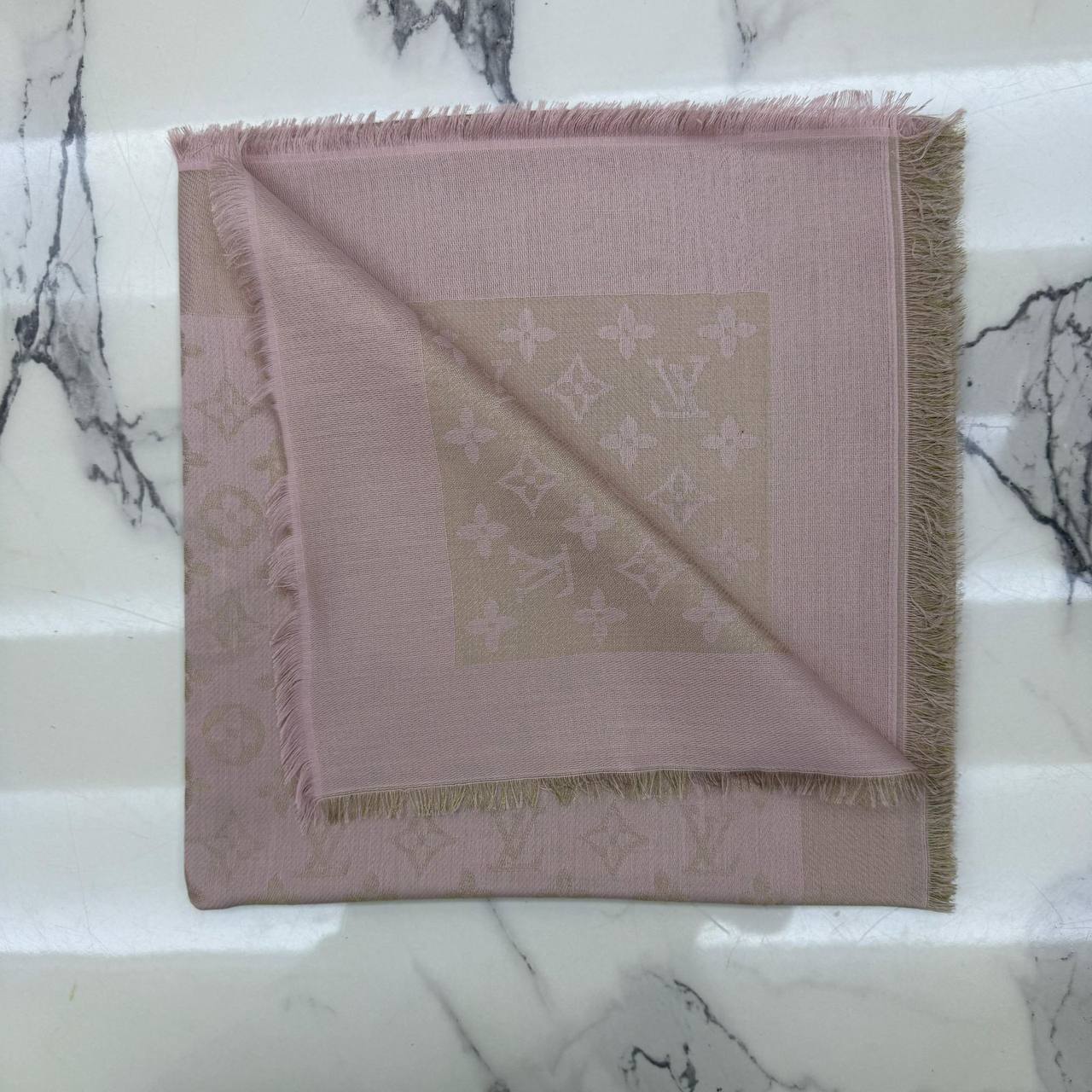 WOMAN SCARF 

*MASTER QUALITY*

140 dhs🇦🇪

Zain202
♥️♥️♥️