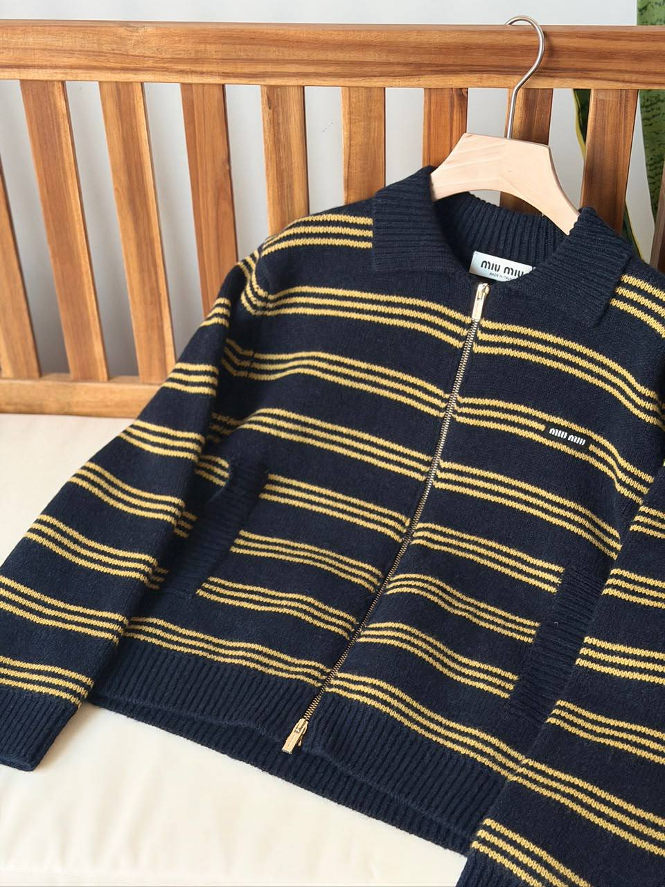 MIU MIU NEW 

VIP QUALITY
  
cashmere 
Size : 36-38-40-42
590 dhs🇦🇪🇦🇪🇦🇪

Zain287
♥️♥️♥️