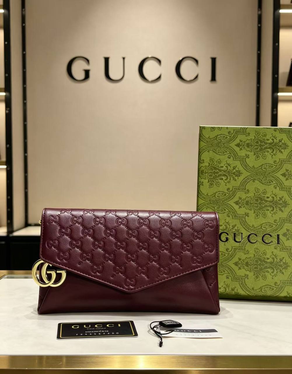 CH - Gucci - MK
95 dhs✅
Size：21*13

Zain07
♥️♥️♥️