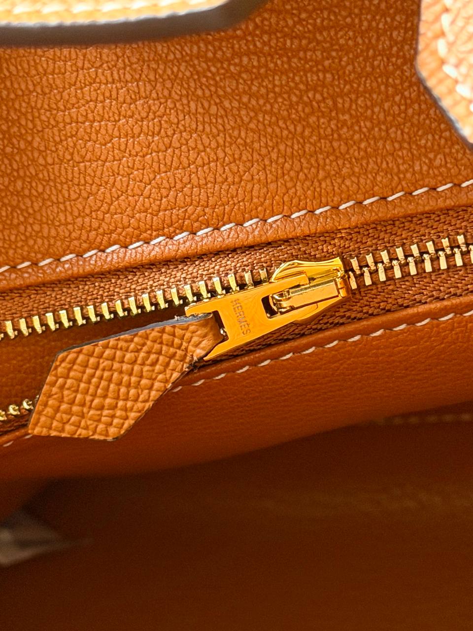 Hermes birkin 25cm💕super master quality😍with box❤️
600 dhs🇦🇪🇦🇪

Zain52
♥️♥️♥️