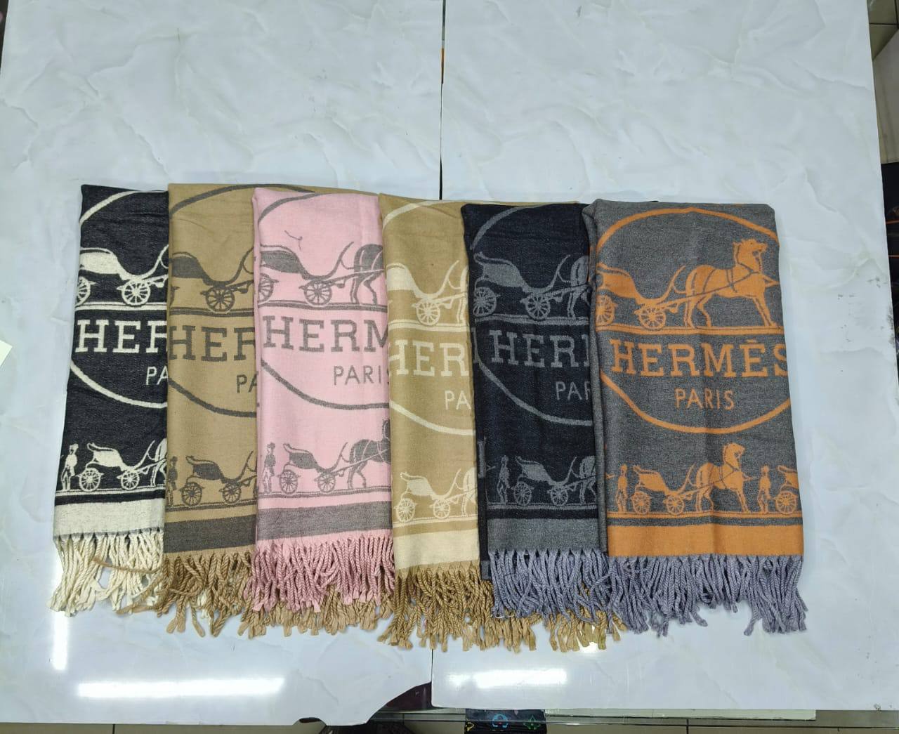 WINTER's SCARF 🧣🧣
ᴄᴏᴛᴛᴏɴ ᴍᴀᴛᴇʀɪᴀʟ
ʟᴏɴɢ ᴛᴀssᴇʟ
sɪᴢᴇ : 190 x 65 cm

45 dhs🪙💚

Zain31