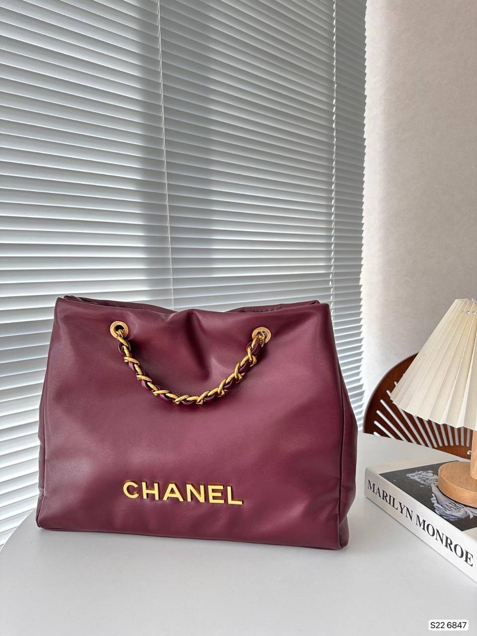 Chanel
100 dhs✅

Zain72
♥️♥️♥️