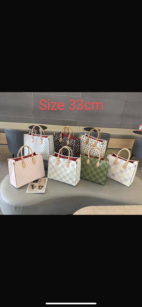 LV
85 dhs🪙💕
Size 33 CM

Zain269
♥️♥️♥️