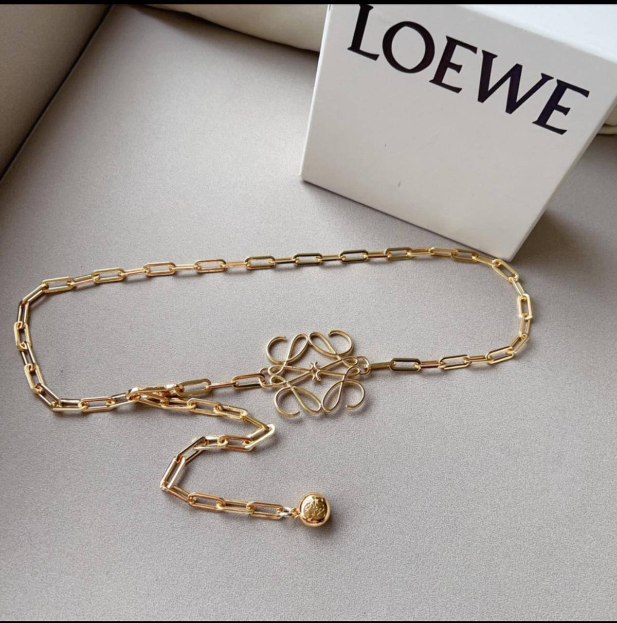 Loewe

Master quality

350 dhs🇦🇪🇦🇪

Zain164
♥️♥️♥️