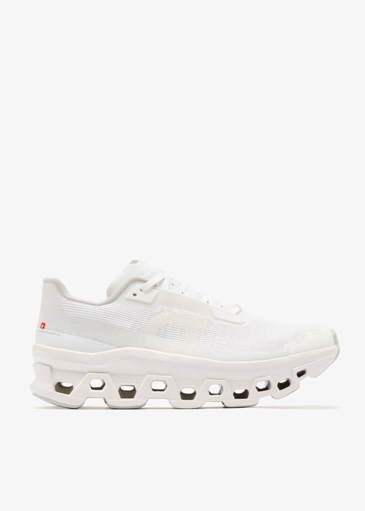On Cloudmonster Void Year of the Horse 🐴 
36-45 AVAILABLE 🤩
220 dhs✅

Zain242
♥️♥️♥️