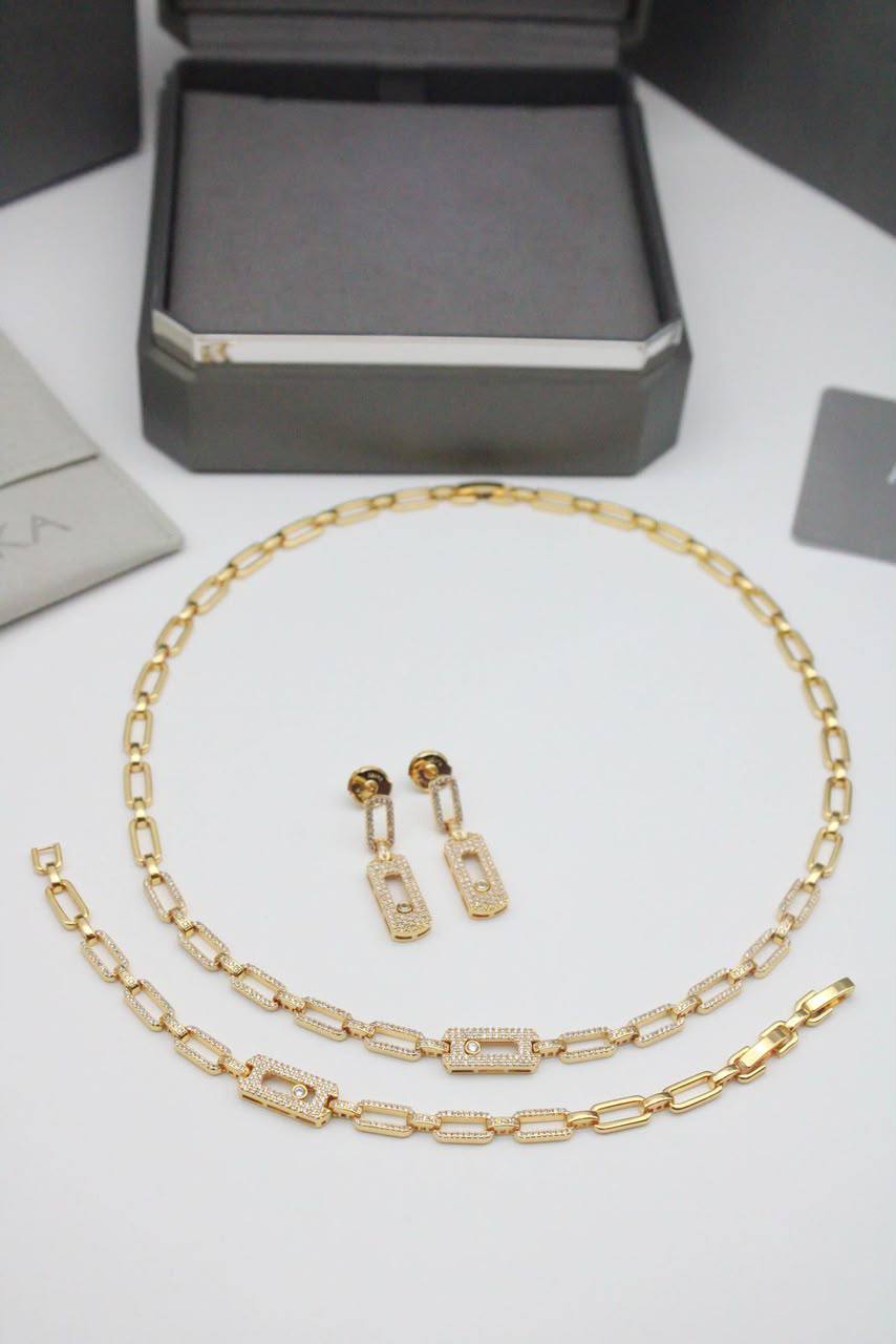 Messika set

230 dhs🇦🇪🇦🇪

Zain122
♥️♥️♥️