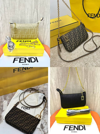 FENDI

Size :    21CM

85 dhs🪙💕
withbox
🎁🎁🎁

Zain04
♥️♥️♥️