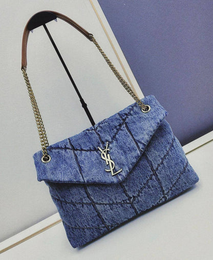 YSL 
COPY ONE 
190 dhs💛

Zain17
♥️♥️♥️
