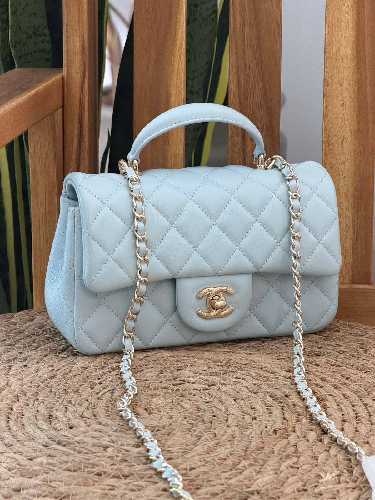CHANEL 
Super Master Quality ⚡️
Original Packing 🎁
Size 20CM📏
For Price 👇 WhatsApp✅
0568585901 
0507557372
0552275751 Owner Zain 👌

Zain321
♥️♥️♥️