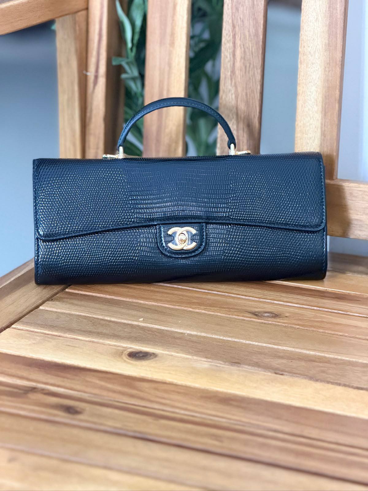 CHANEL 
Super Master Quality ⚡️
Lizard 
Original packing 🎁
Size 25CM📏
For Price 👇 WhatsApp✅
0568585901 
0507557372
0552275751 Owner Zain 👌

Zain321
♥️♥️♥️