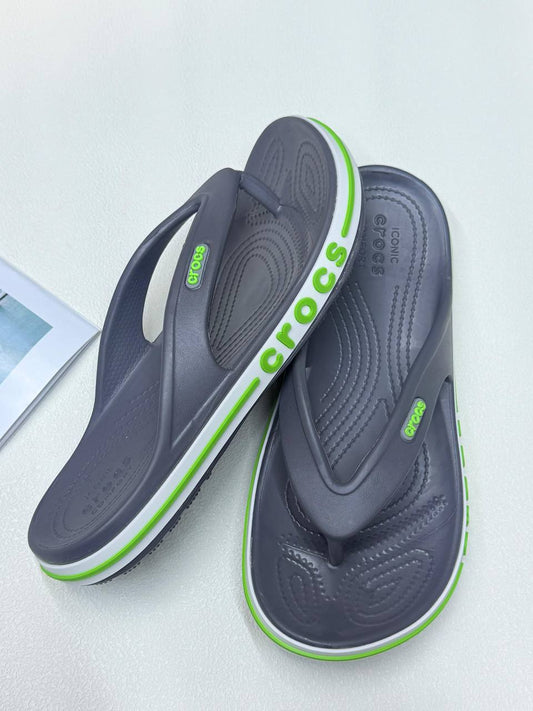 crocs unisex
Size 36to45
40 dhs🪙💚

Zain236
♥️♥️♥️