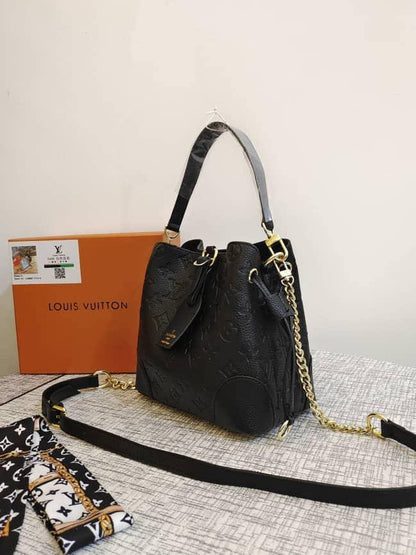 Bags
95 dhs✅
With box 🎁
high quality

Zain26
♥️♥️♥️