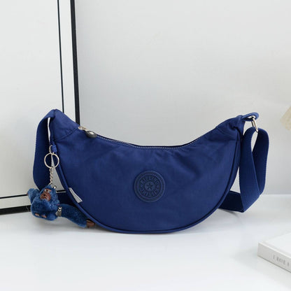 KIPLING SLING BAGS GOOD QUALITY 
45 dhs✅

Zain295
♥️♥️♥️