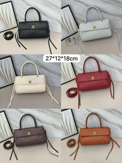 🌈 Chanel 26s

1⃣️ First quality 

Size : 27 * 12 * 18 cm
115 dhs🇦🇪🇦🇪

Zain115
♥️♥️♥️