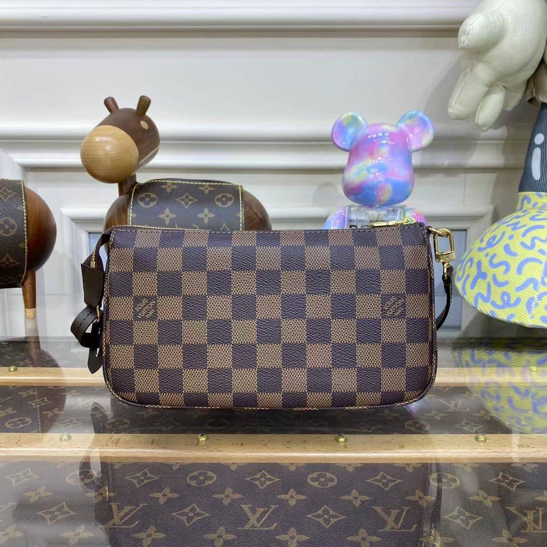 LV
super master quality
For Price 👇 WhatsApp✅
0568585901 
0507557372
0552275751 Owner Zain 👌

Zain334
♥️♥️♥️