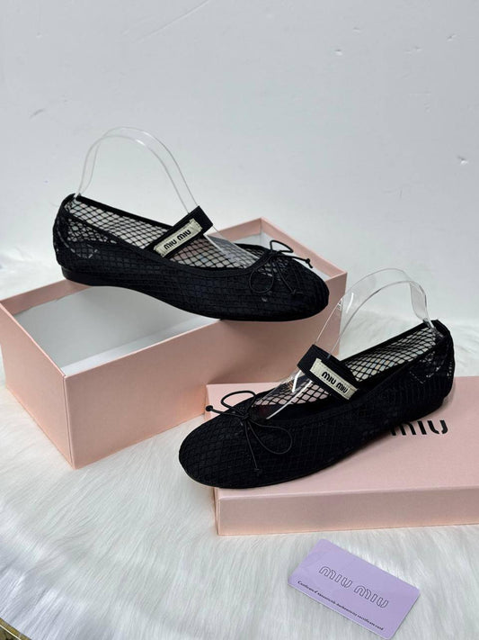Miu Miu
SIZE 36-41
105 dhs✅

Zain21
♥️♥️♥️