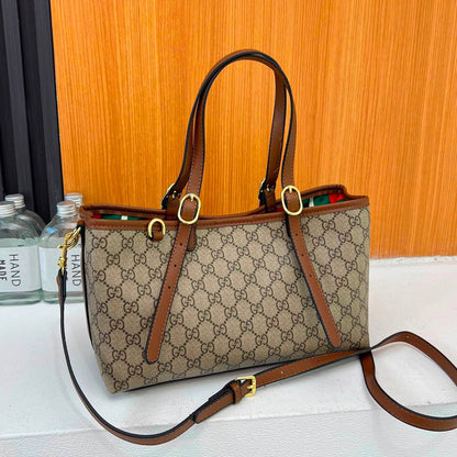 Gucci
110 dhs🇦🇪🇦🇪
Size32cm

Zain219
♥️♥️♥️