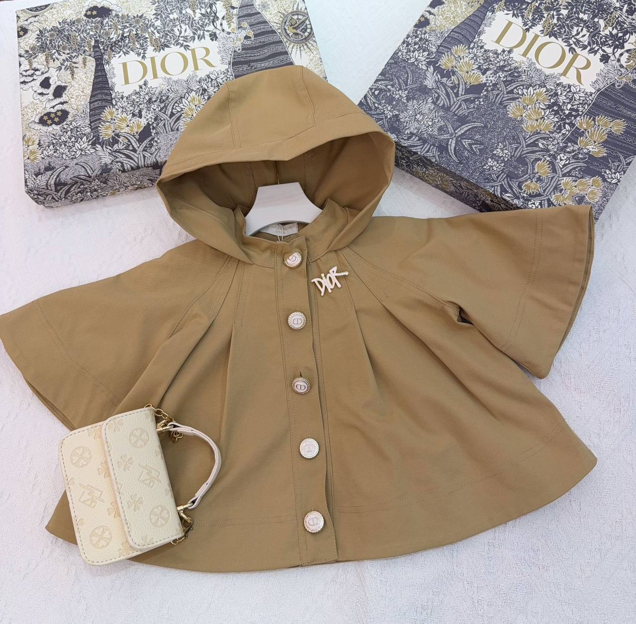 New 💕💕
6m-3y 130 dhs🪙🖤
4-10y 140 dhs🪙🖤

Zain151
♥️♥️♥️