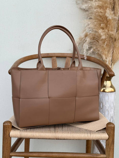 BOTTEGA VENETA
32cm
360 dhs🇦🇪
40cm
380 dhs🇦🇪
Top quality

Zain167
♥️♥️♥️