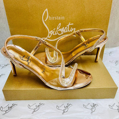Christain Loubouin
Size 36-41 available 
150 dhs🌺
               Good quality 😍

Zain88
♥️♥️♥️