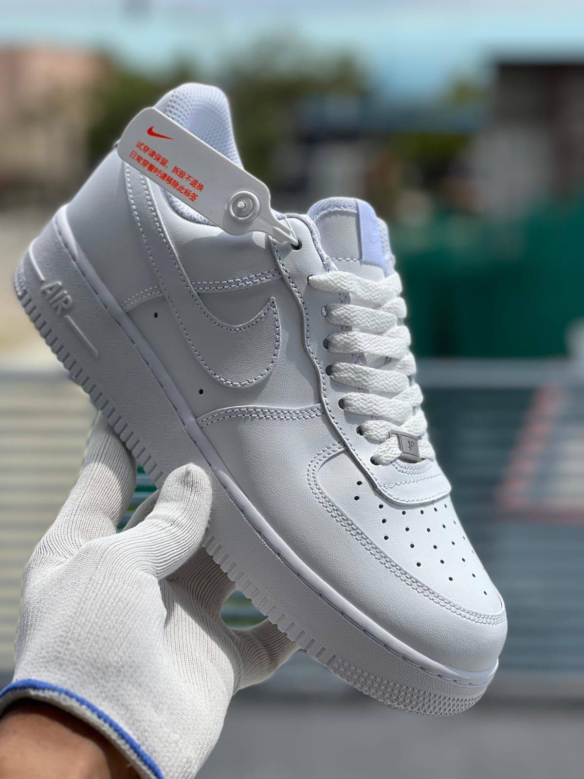 Nike Air 1
Size :36 to 45
80 dhs🪙🌨️

Zain241
♥️♥️♥️