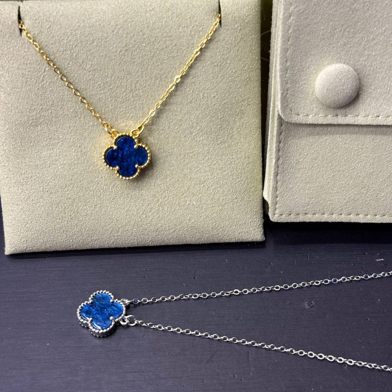 VCA ❤️‍🔥*
Necklace ✨
Stainless Steel 💯
With black boxes 📦 
20 dhs💓
With normal boxes 🗃️ 
And paper bag🛍️
30 dhs💓

Zain216
♥️♥️♥️