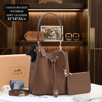 Coach ʀᴏᴡᴀɴ ʙᴜᴄᴋᴇᴛ 
ɢᴏʟᴅᴛᴏɴᴇ/
ʜᴀɴᴅʙᴀɢ /ʟᴏɴɢ sᴛʀᴀᴘ
ʟᴇᴀᴛʜᴇʀ ᴍᴀᴛᴇʀɪᴀʟ
sɪᴢᴇ:𝟐𝟏*𝟏𝟒*𝟐𝟐ᴄᴍ
110 dhs✅

Zain56
♥️♥️♥️