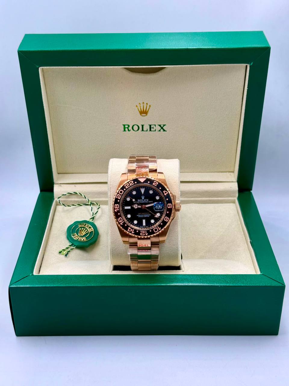 Rolex Men Master quality
*Automatic*
240 dhs✅

Zain08
♥️♥️♥️