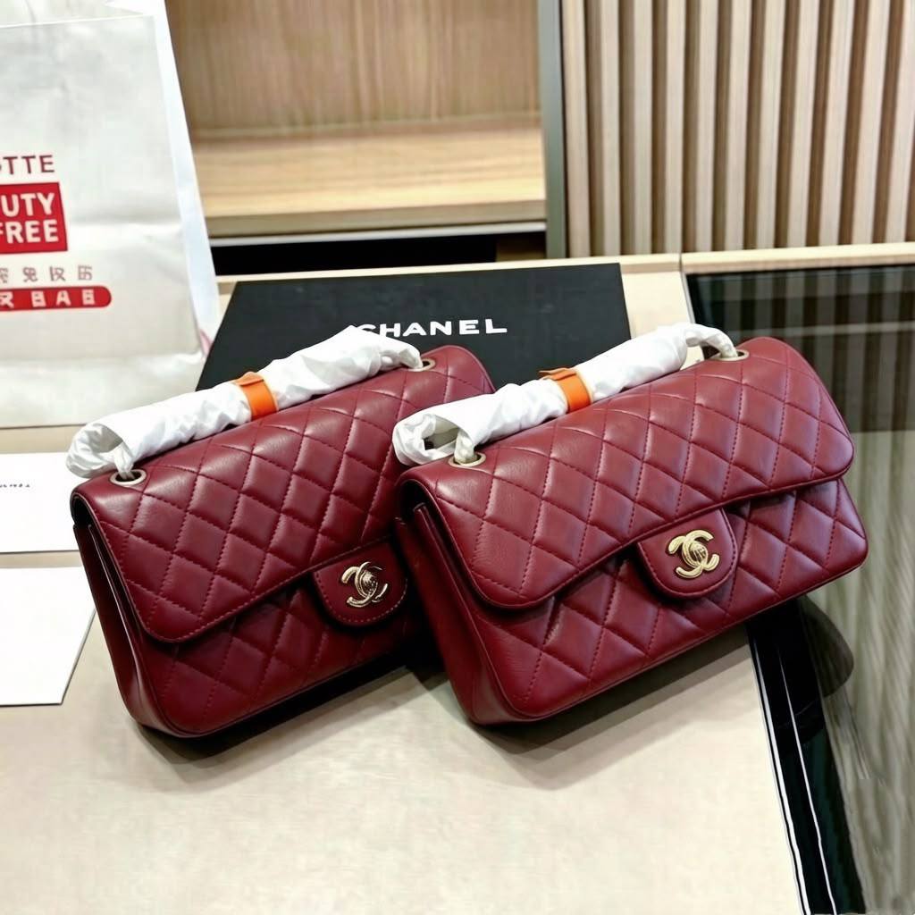 CHANEL
Master🌺🌺
WITH DOUBLE BOX 
240 dhs💓

Zain39
♥️♥️♥️